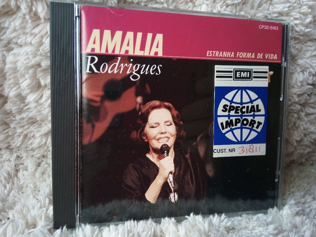 Amalia Rodrigues - Estranha Forma De Vida (Japanse Import), Import, Fado, Ophalen of Verzenden, Zo goed als nieuw