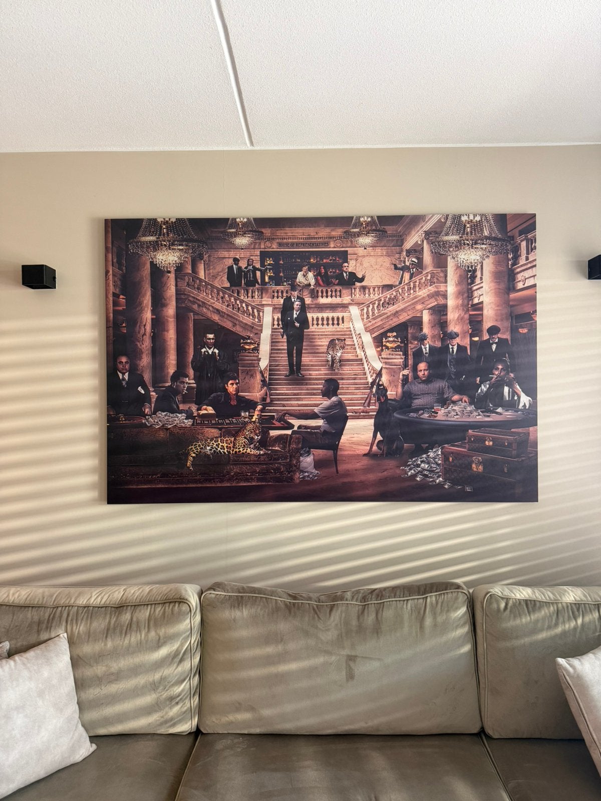 Schilderij gangster paradise, Ophalen
