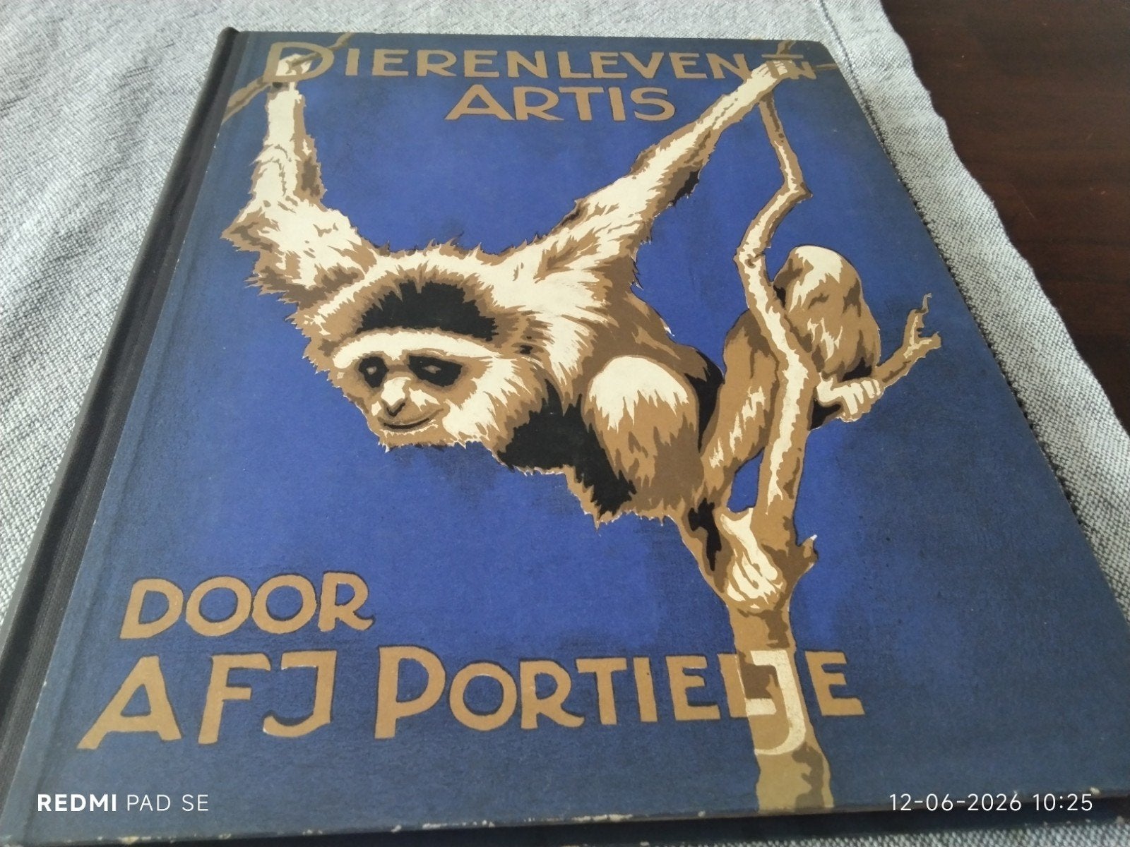 Dierenleven in Artis - A.F.J. Portielje (1939), Ophalen of Verzenden, Gelezen, Natuur algemeen
