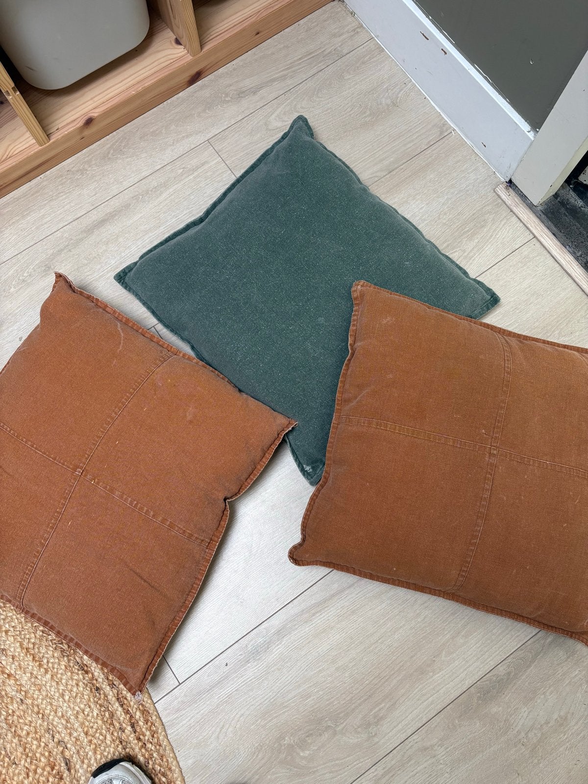 Set van 3 Gebruikte Sierkussens - Groen en Terracotta, Huis en Inrichting, Ophalen, Gebruikt, Meerkleurig, Vierkant