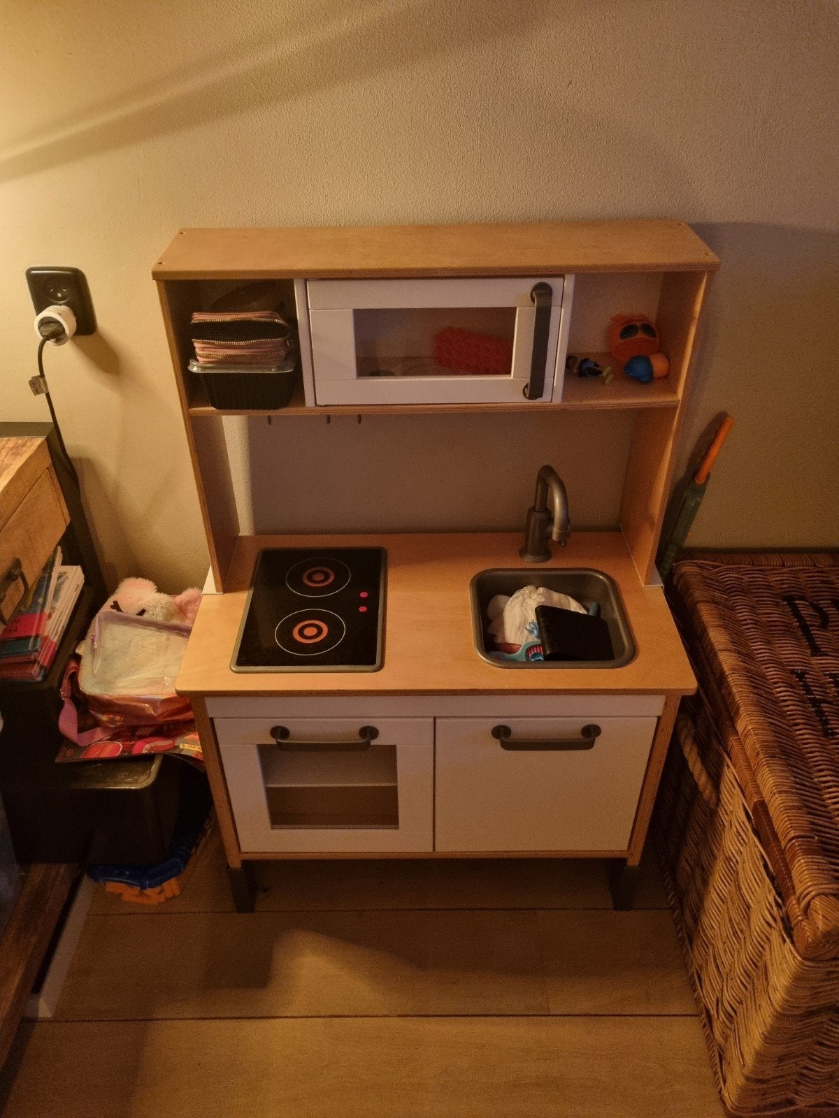 speelgoed keuken met veel toebehoren, Ophalen, Zo goed als nieuw, Hout, Speelkeuken
