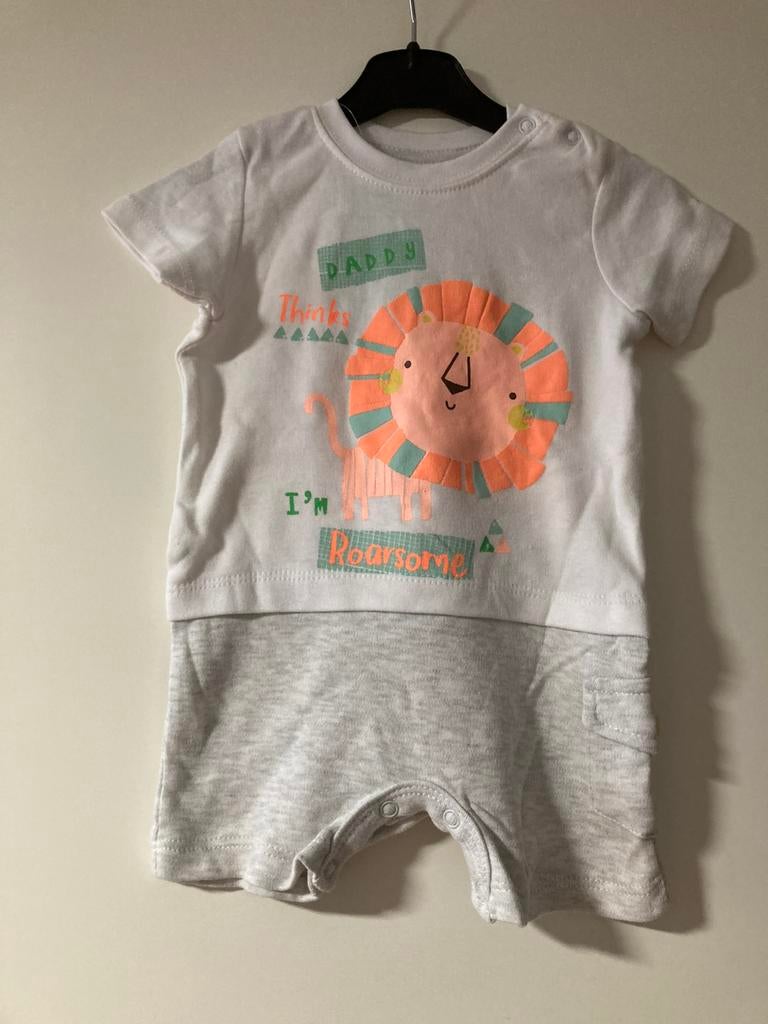 Leuke baby romper / pakje maat 80 nieuw leeuw, Ophalen of Verzenden, Nieuw, Jongetje, Nacht- of Onderkleding