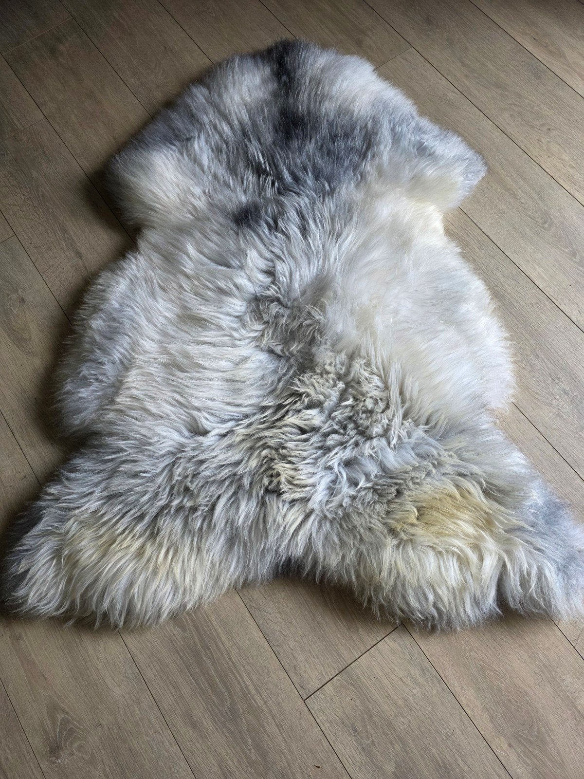 Schapenvacht dik unieke grijs., Huis en Inrichting, Woonaccessoires | Plaids en Woondekens, Ophalen of Verzenden, Nieuw