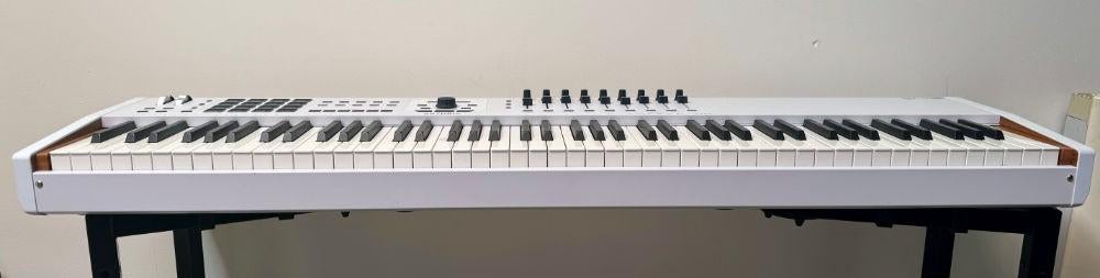Arturia Keylab 88 MKII masterkeyboard, Muziek en Instrumenten, Keyboards, Gebruikt, 88 toetsen, Overige merken, Aanslaggevoelig