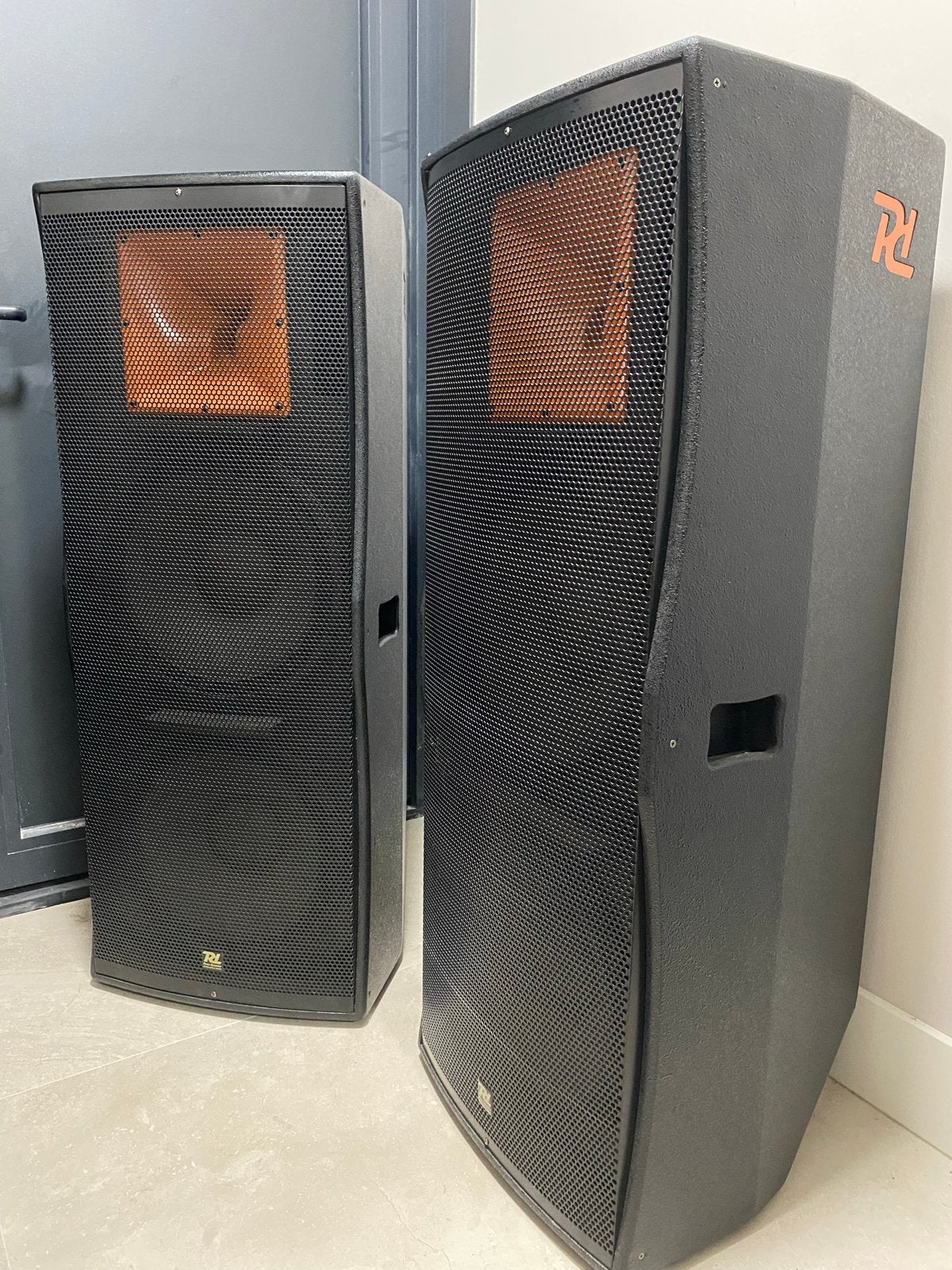 Power Dynamics PD-525A Actieve PA Speaker 800W, Vloerstaande luidspreker, Ophalen of Verzenden, Zo goed als nieuw, AUX-ingang