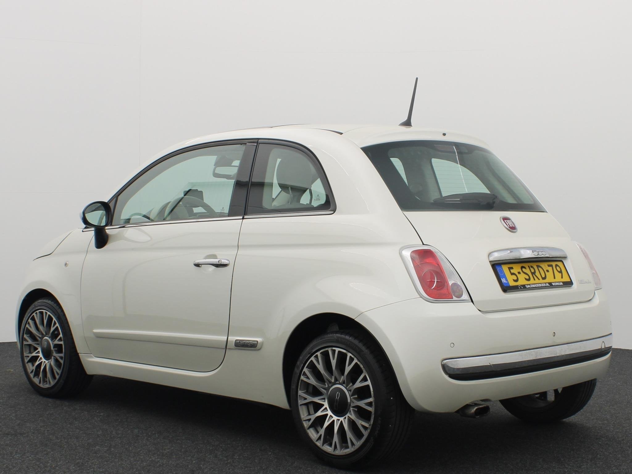 Fiat 500 0.9 TwinAir Lounge PARELMOER / BRUIN LEDER / XENON, Voorwielaandrijving, Euro 5, 86 pk, Gebruikt