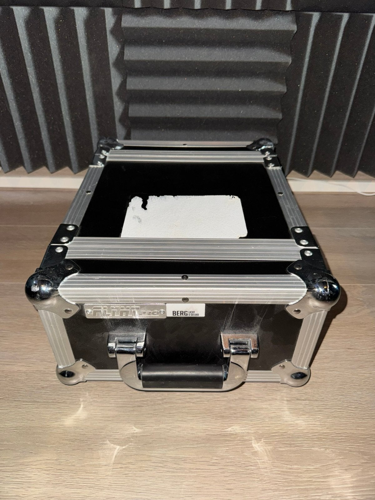 Flyht Pro Stage Rack 9,5” 3U Double Door. Voor Focusrite 4I4, Ophalen of Verzenden, Zo goed als nieuw, Overige instrumenten