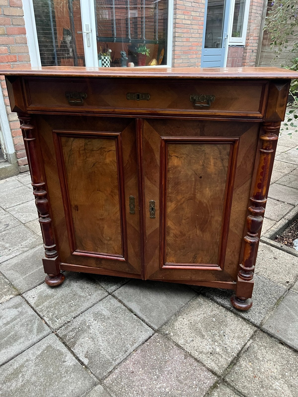 Antieke kast, Ophalen