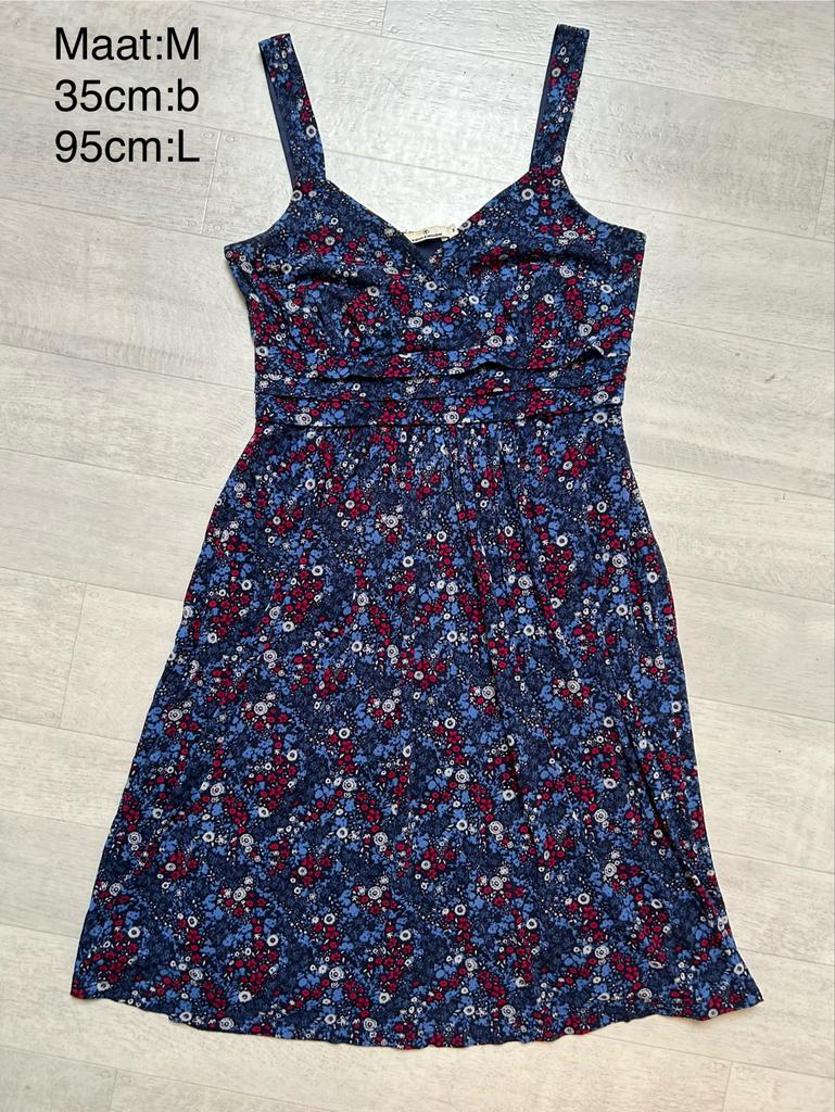 Zomerjurkjes met bloemenprint en stippen, Maat 38/40 (M), Blauw, Ophalen of Verzenden, Gedragen
