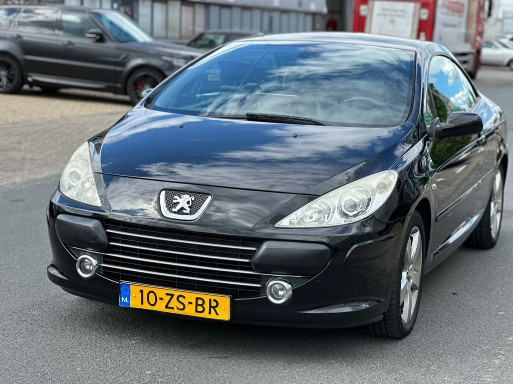 Peugeot 307 2.0 APK/AIRCO/AUTOMAAT/CABRIO!!, Auto's, Peugeot, Zwart, 4 cilinders, Cabriolet, 4 stoelen