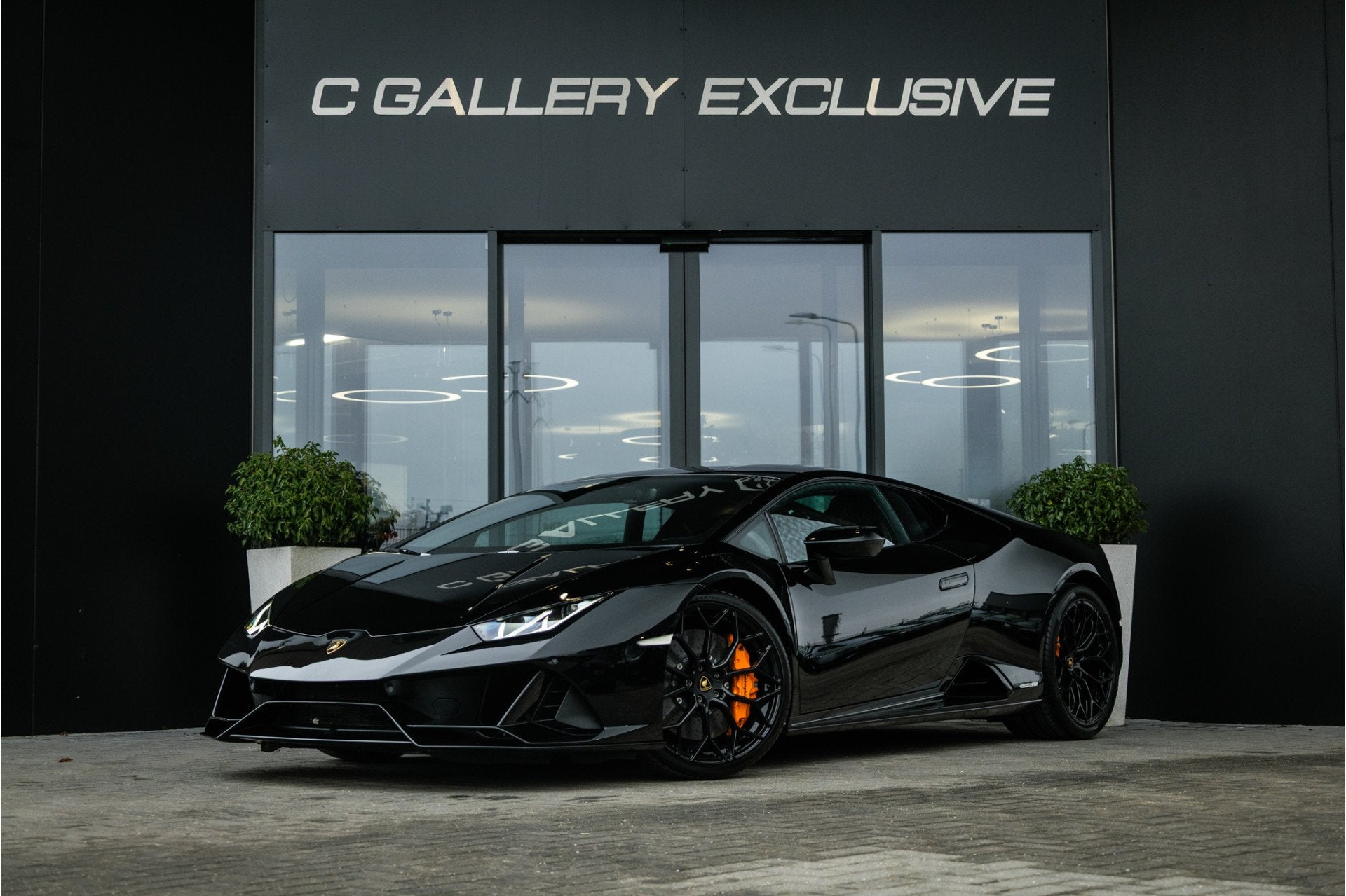 Lamborghini Huracan 5.2 V10 EVO - Sensonum | Lift | Cruise C, Auto's, Lamborghini, Automaat, Dealer onderhouden, Gebruikt, Zwart