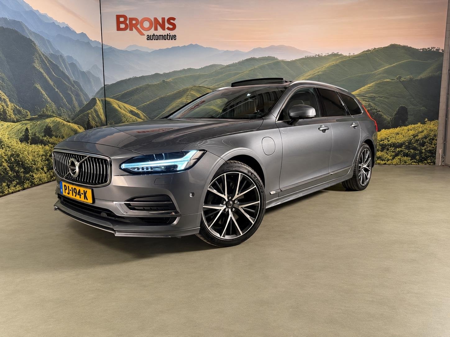 Volvo V90 2.0 T8 AWD Inscription Pano I stoel ventilatie l B, Auto's, Automaat, Euro 6, 4 cilinders, 1969 cc