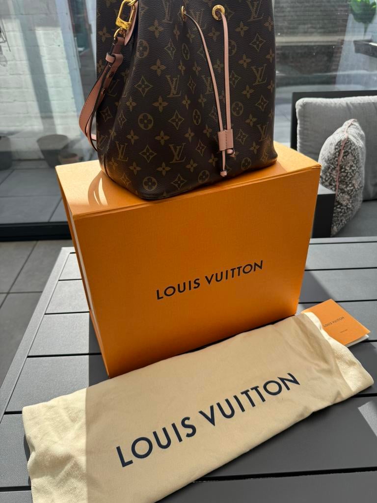 Originele LV Neo NOE  tas VOOR 700 EURO, Sieraden, Tassen en Uiterlijk, Ophalen, Gebruikt, Overige kleuren, Schoudertasje