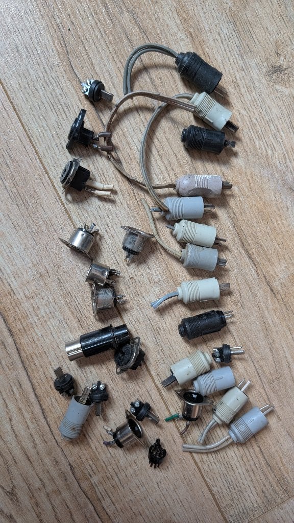 +/- 25 din pluggen luidspreker en din aux audio in uit, Ophalen of Verzenden, Gebruikt, Minder dan 2 meter, Overige kabels
