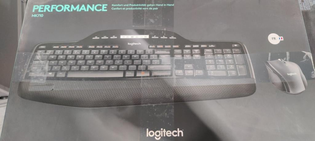 Logitech Performance MK710 Toetsenbord & Muis (FR layout), Computers en Software, Toetsenborden, Nieuw, Azerty, Draadloos, Ergonomisch