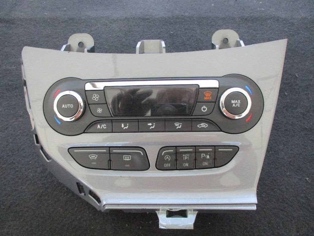 Ford Focus 3 Kachel Bedienings Panelen, Ophalen of Verzenden, Nieuw, Ford