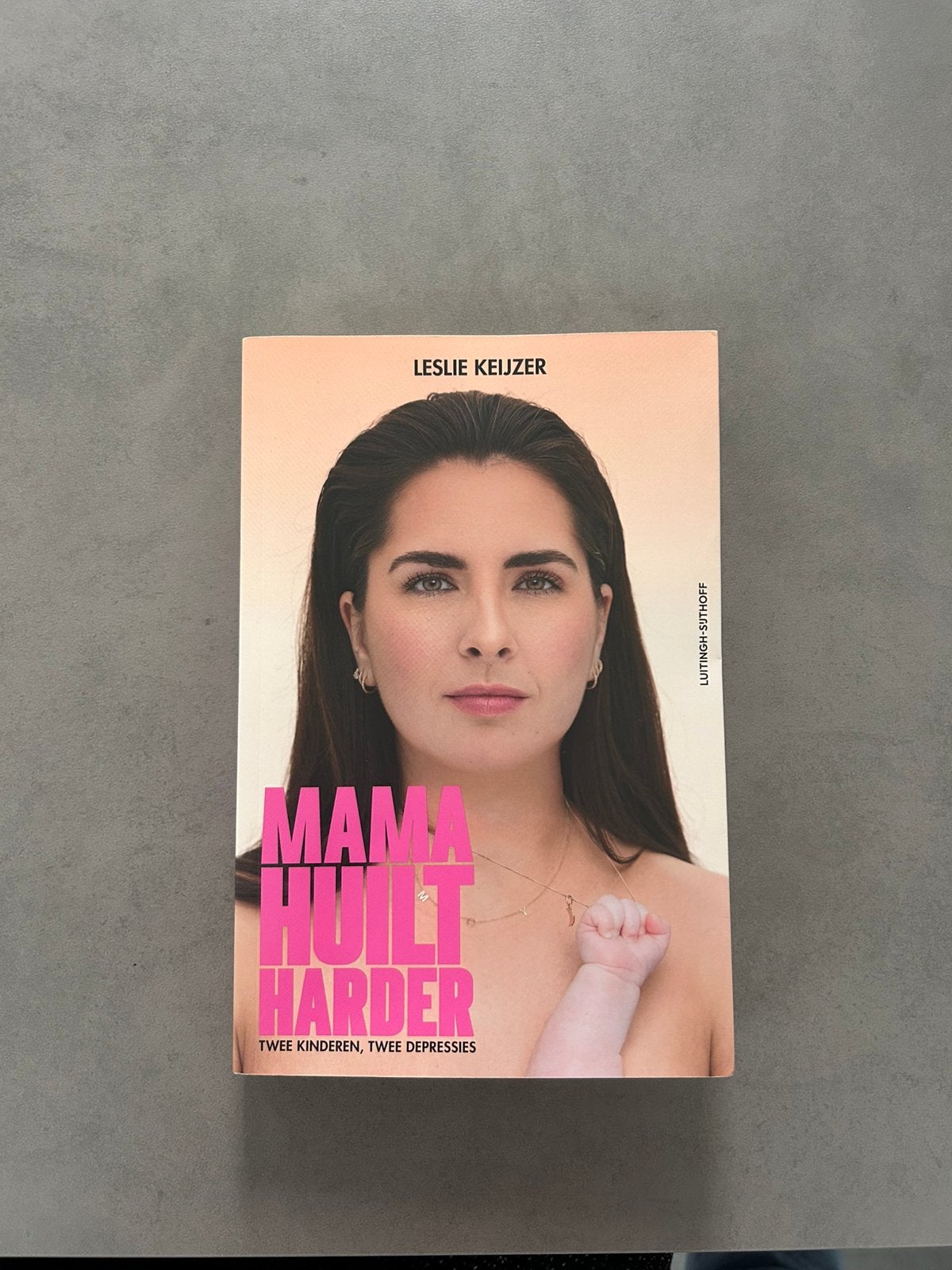 Mama huilt harder - Leslie Keijzer, Boeken, Ophalen of Verzenden, Zo goed als nieuw