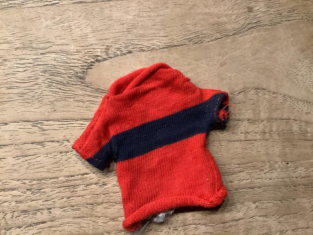 Barbie ricky shirt, Verzamelen, Poppen, Ophalen of Verzenden, Gebruikt, Kleertjes