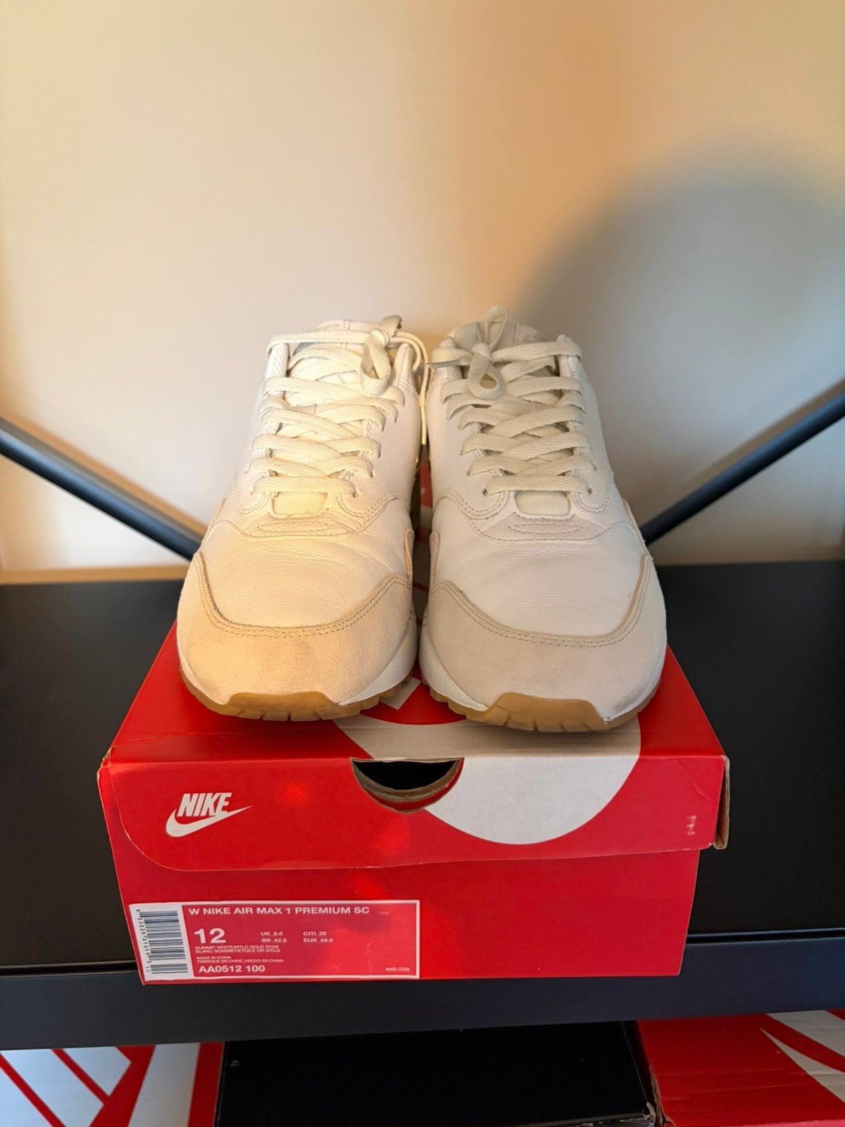 Nike air max 1 jewel 44.5, Ophalen of Verzenden, Zo goed als nieuw, Wit
