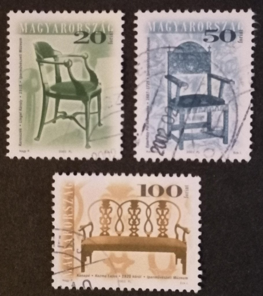 MAGYAR POST (Hongarije) - klassieke stoeltjes en bankje, Ophalen of Verzenden, Gestempeld