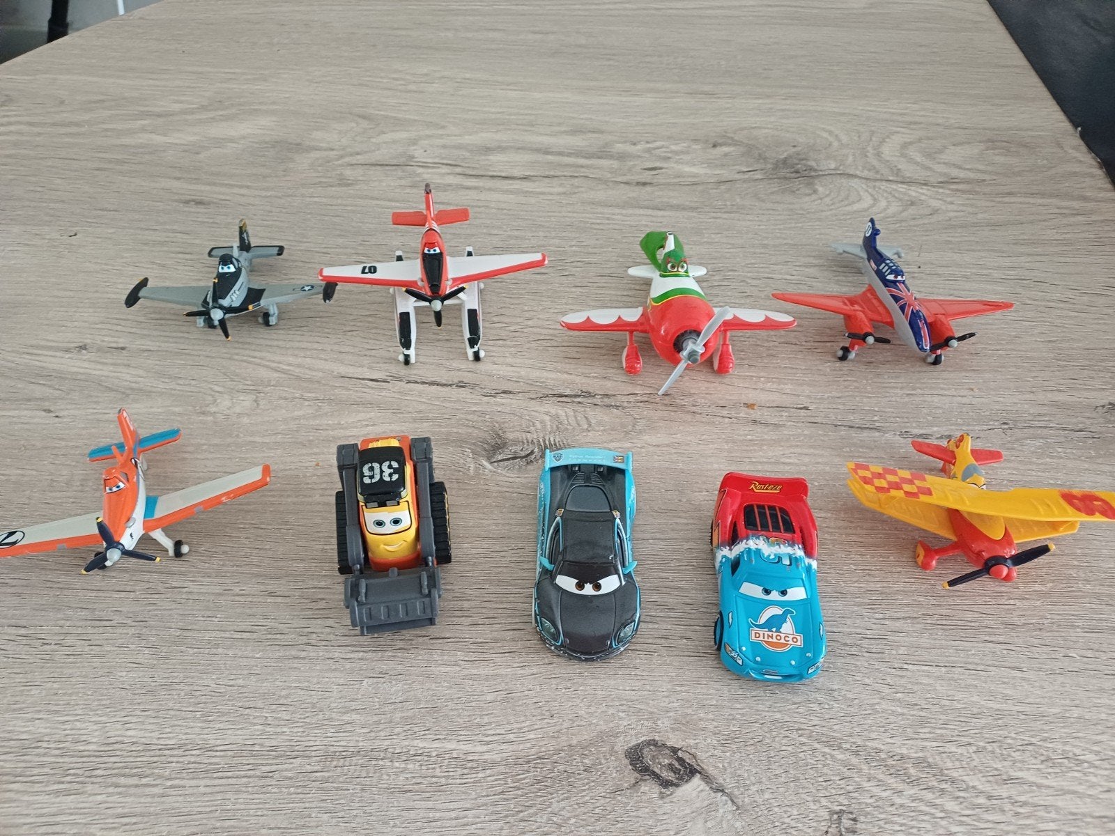 Disney planes en cars / mattel, Ophalen of Verzenden, Jongen