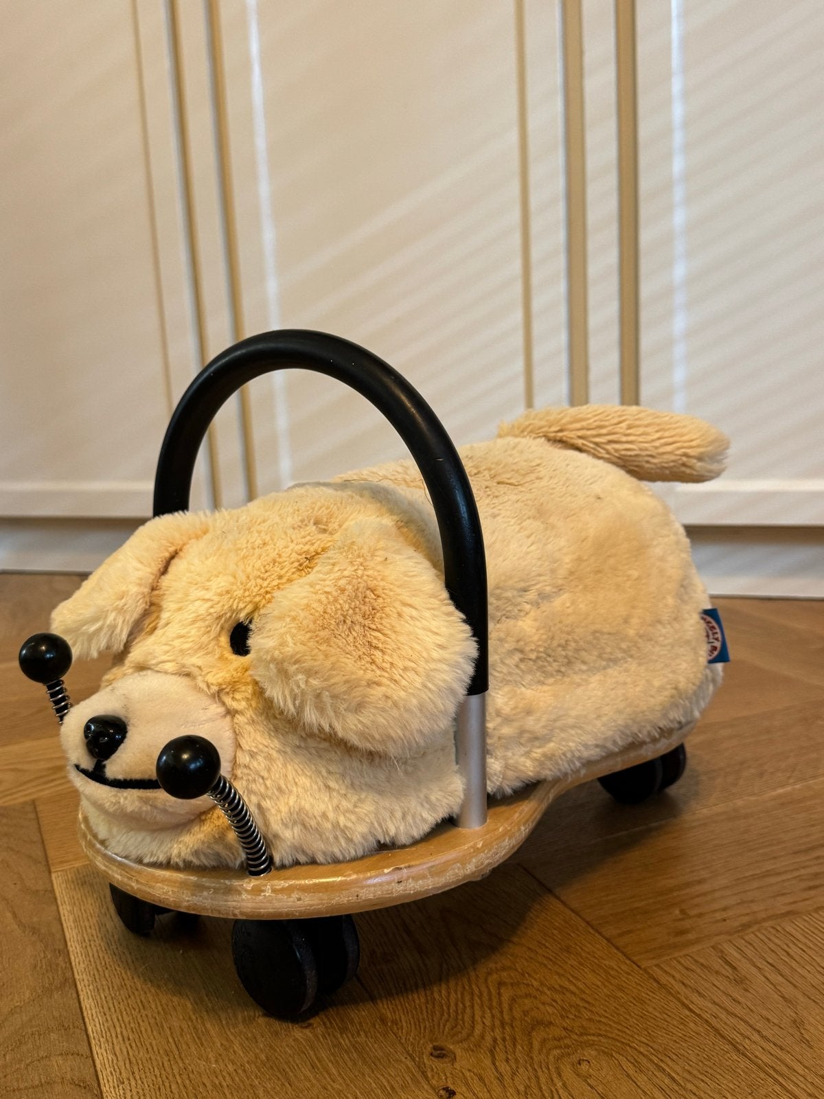 Wheely Bug Hond Loopwagen - Zo goed als nieuw, Ophalen of Verzenden, Zo goed als nieuw, Auto, Met wieltjes