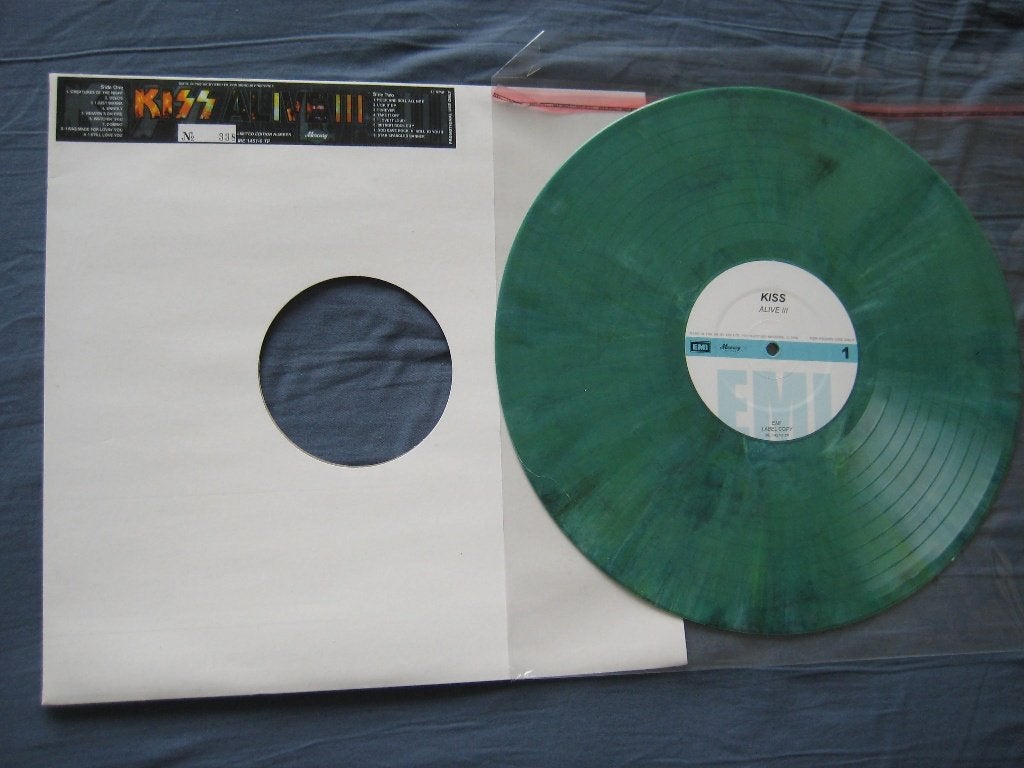 KISS - 1lp "KISS ALIVE III" GREEN/SWIRL VINYL, Ophalen of Verzenden, Zo goed als nieuw
