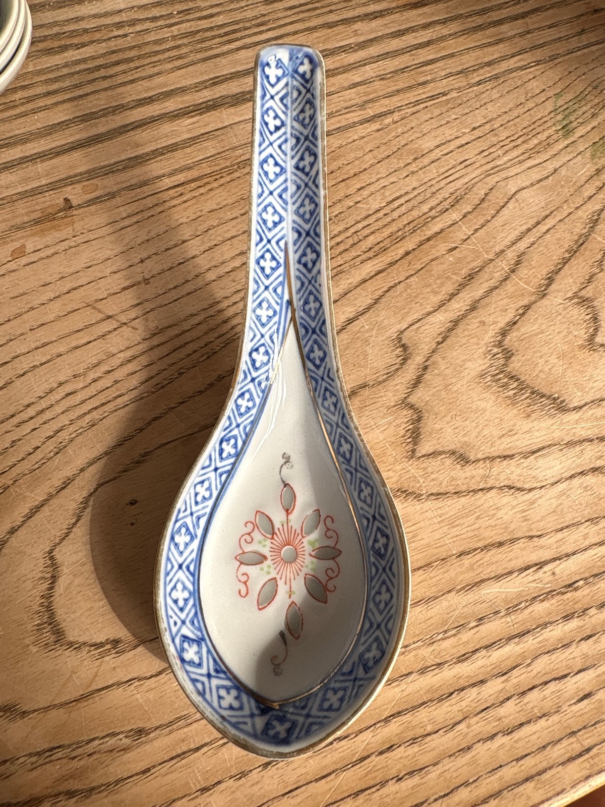 Vintage Chinese porseleinen soeplepel met decoratie, Ophalen