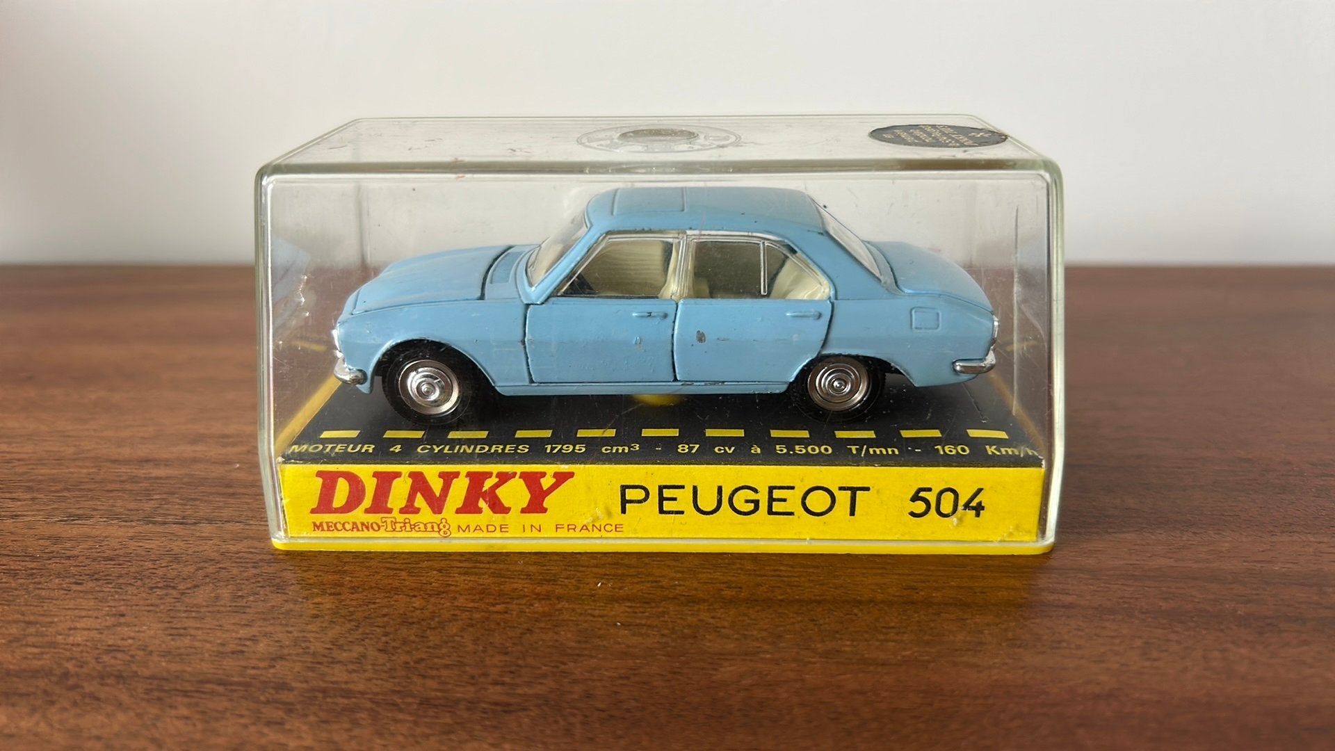 Dinky Toys #1415 Peugeot 504 in originele doos, Verzenden, Gebruikt, Auto, Dinky Toys