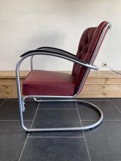 Gispen 412 GE fauteuil, zijdemat frame, bordeaux rood leder, Huis en Inrichting, Fauteuils, Design, 75 tot 100 cm, Zo goed als nieuw