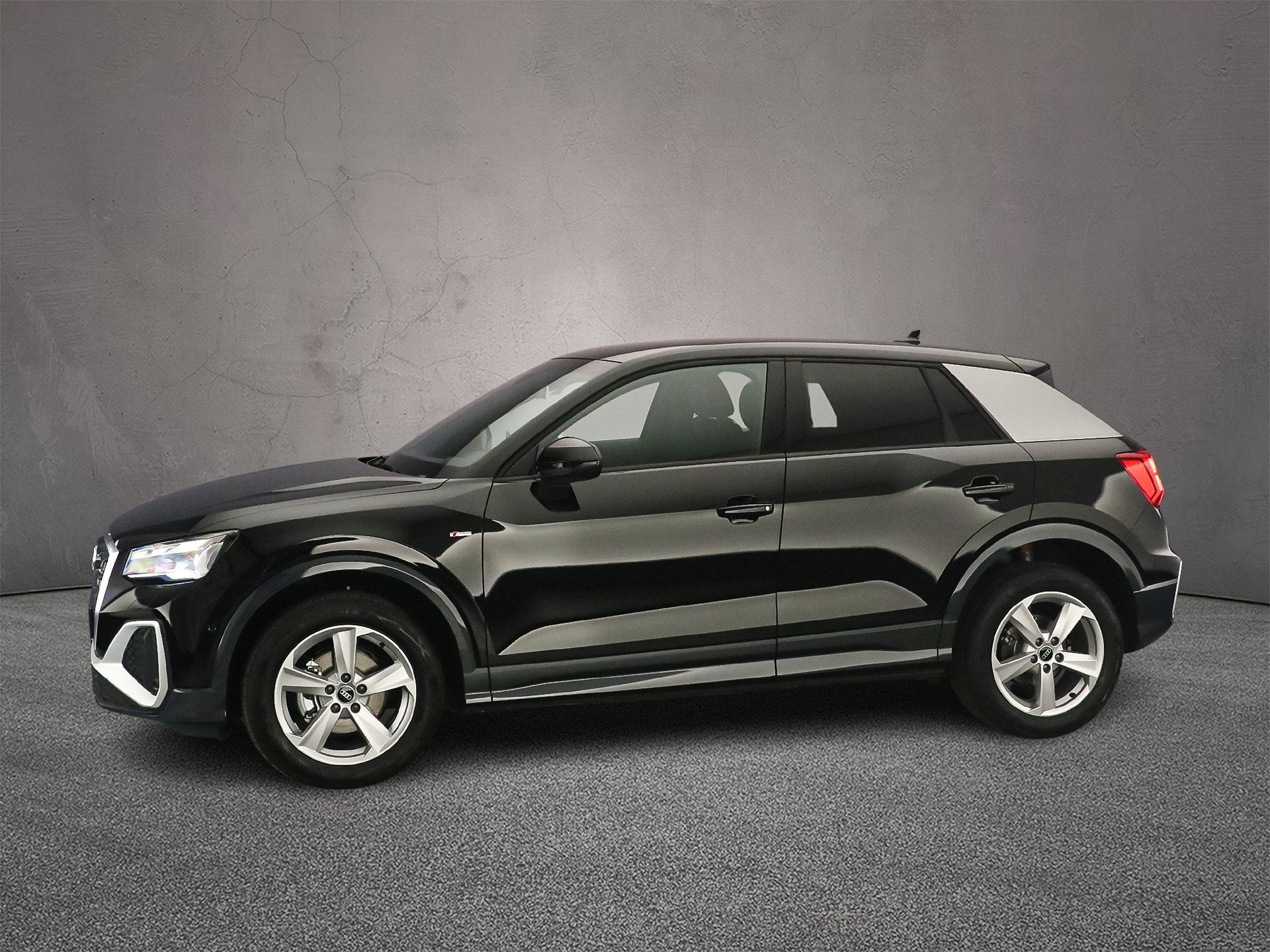 Audi Q2, Q2, 4 cilinders, 150 pk, Zwart