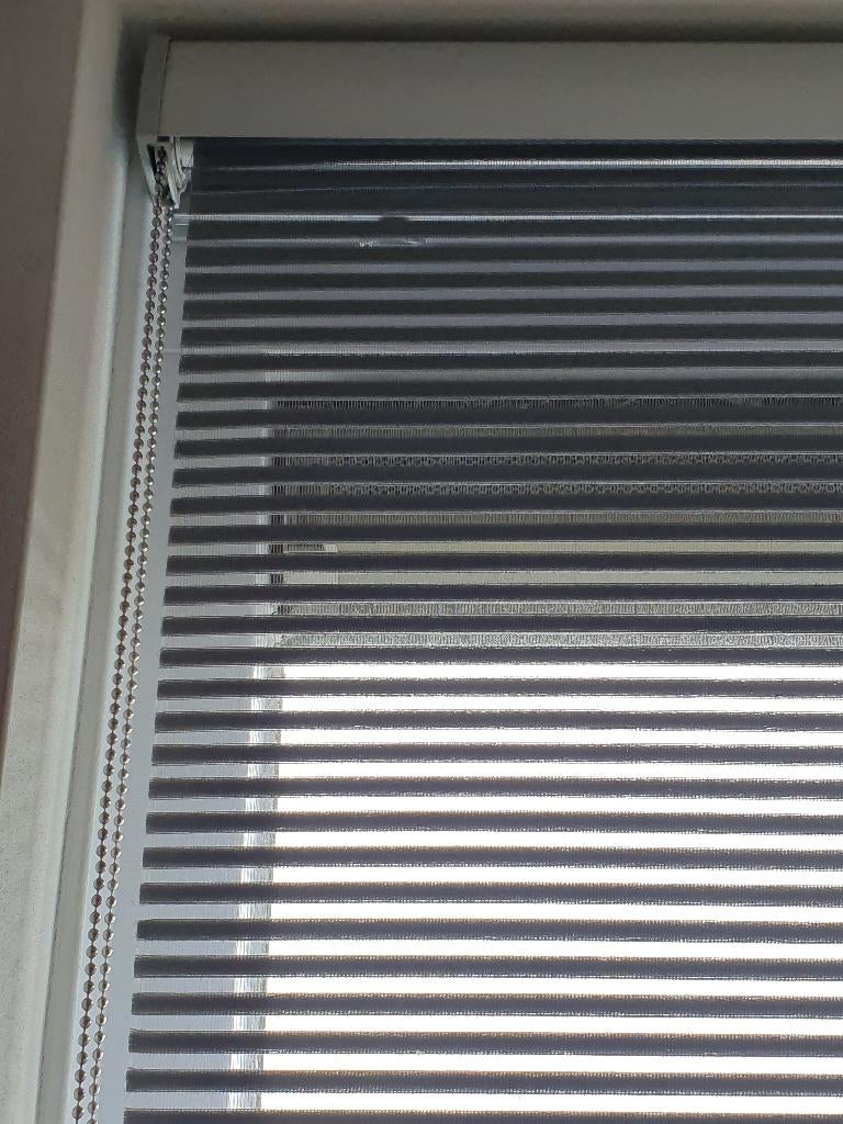 Luxaflex duo rolgordijnen dag&nacht grijs 3st, prijs pst, Ophalen, Gebruikt, 50 tot 100 cm, Grijs
