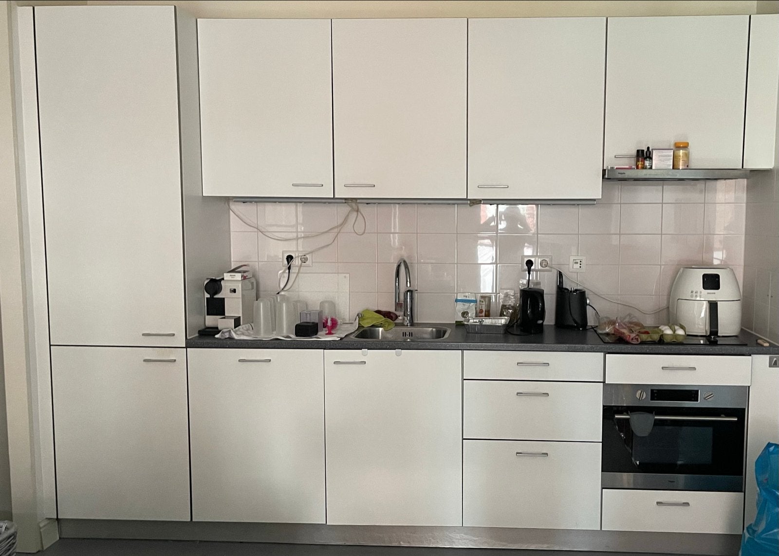 Complete keuken met inbouwapparatuur., Ophalen, Wit, Enkelwandige keuken, Zo goed als nieuw