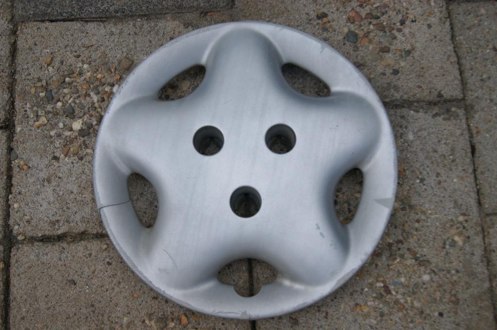 1 losse originele wieldop Citroën Saxo 13 inch, Auto diversen, Wieldoppen, Ophalen of Verzenden, Gebruikt