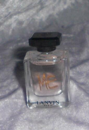 Volle parfum mini - Lanvin me, Ophalen of Verzenden, Zo goed als nieuw, Miniatuur, Gevuld