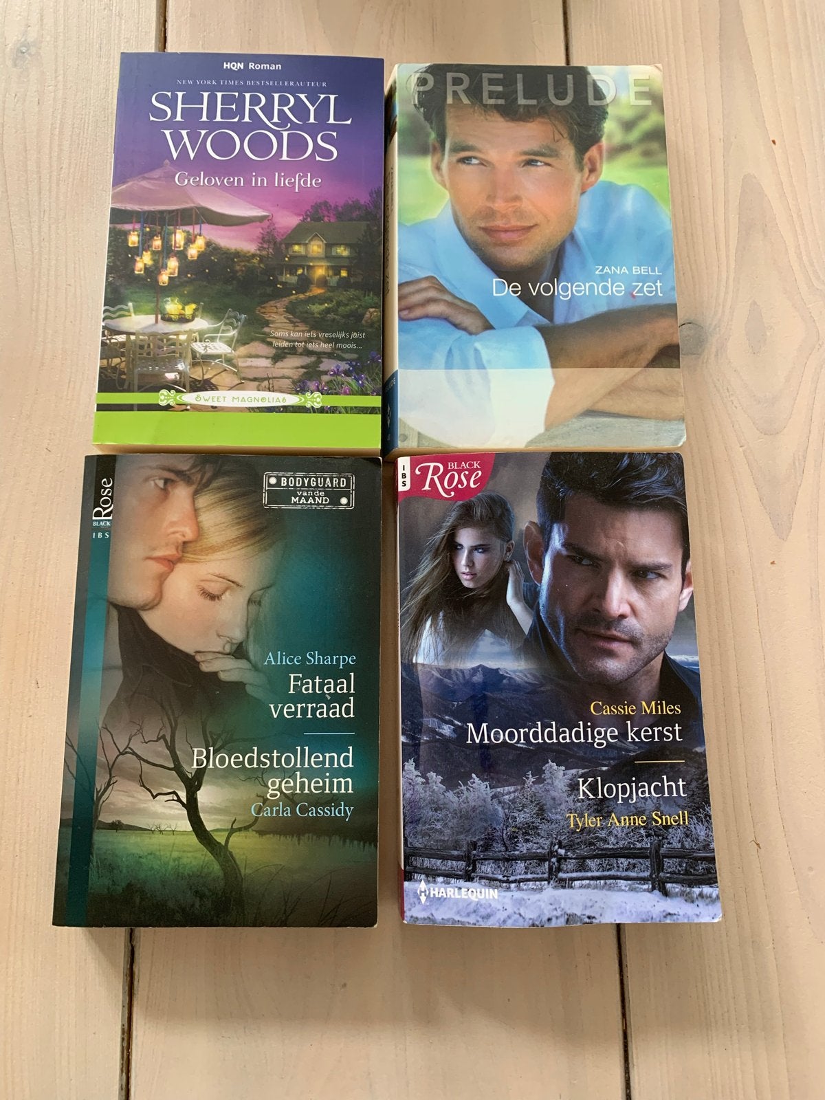 4x Romantische boeken: Sherryl Woods, Zana Bell, Alice Sharp, Boeken, Ophalen, Gelezen, Amerika