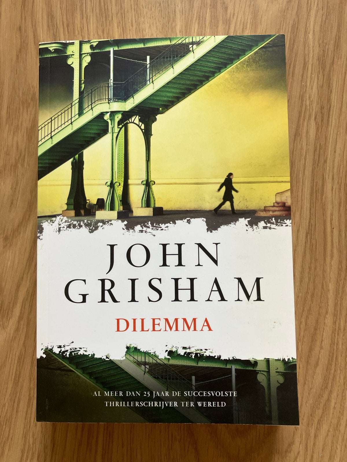 John Grisham - Dilemma (Thriller), Ophalen of Verzenden, Zo goed als nieuw, Wereld overig