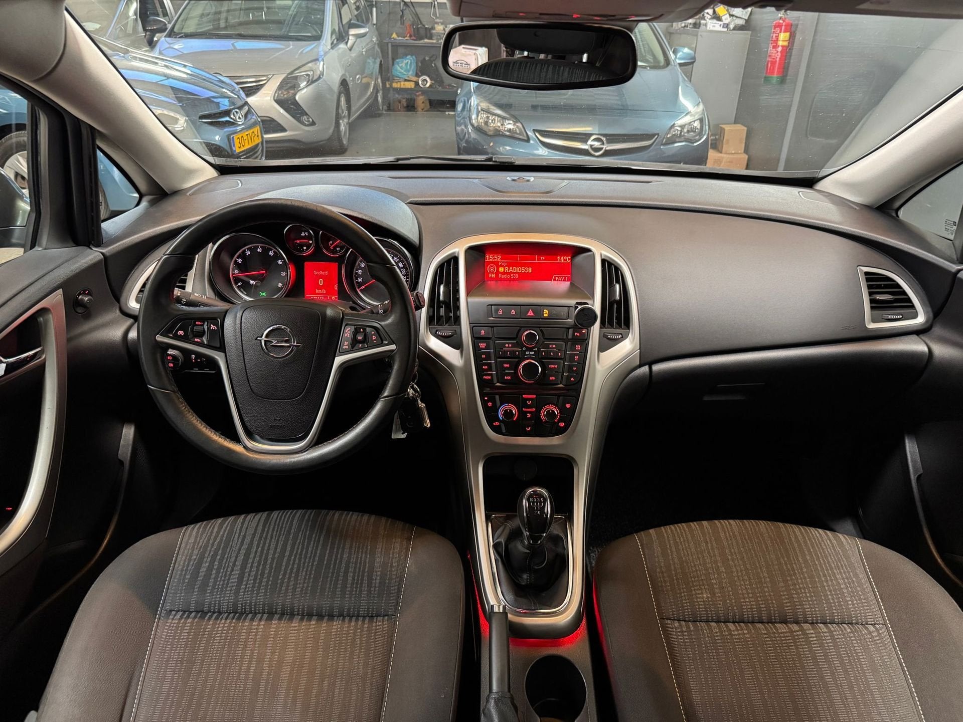 Opel Astra 1.4 Edition |AIRCO|CRUISE|PDC|EL.RAMEN|, Auto's, Voorwielaandrijving, Gebruikt, 4 cilinders, Parkeersensor