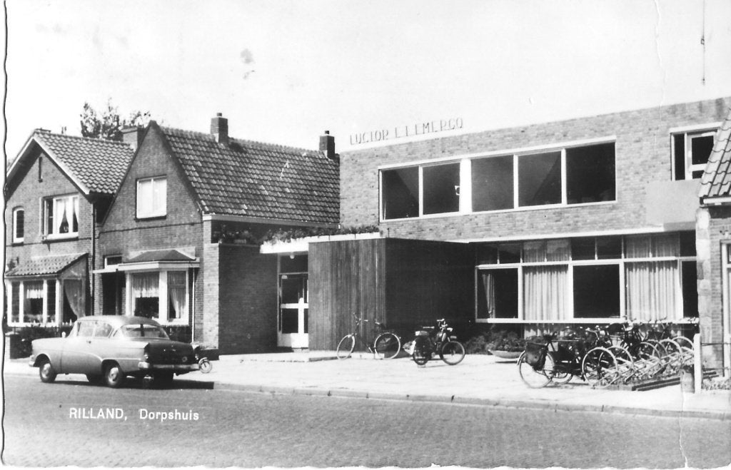 Rilland, Dorpshuis - auto, Ophalen of Verzenden, 1960 tot 1980, Gelopen, Zeeland