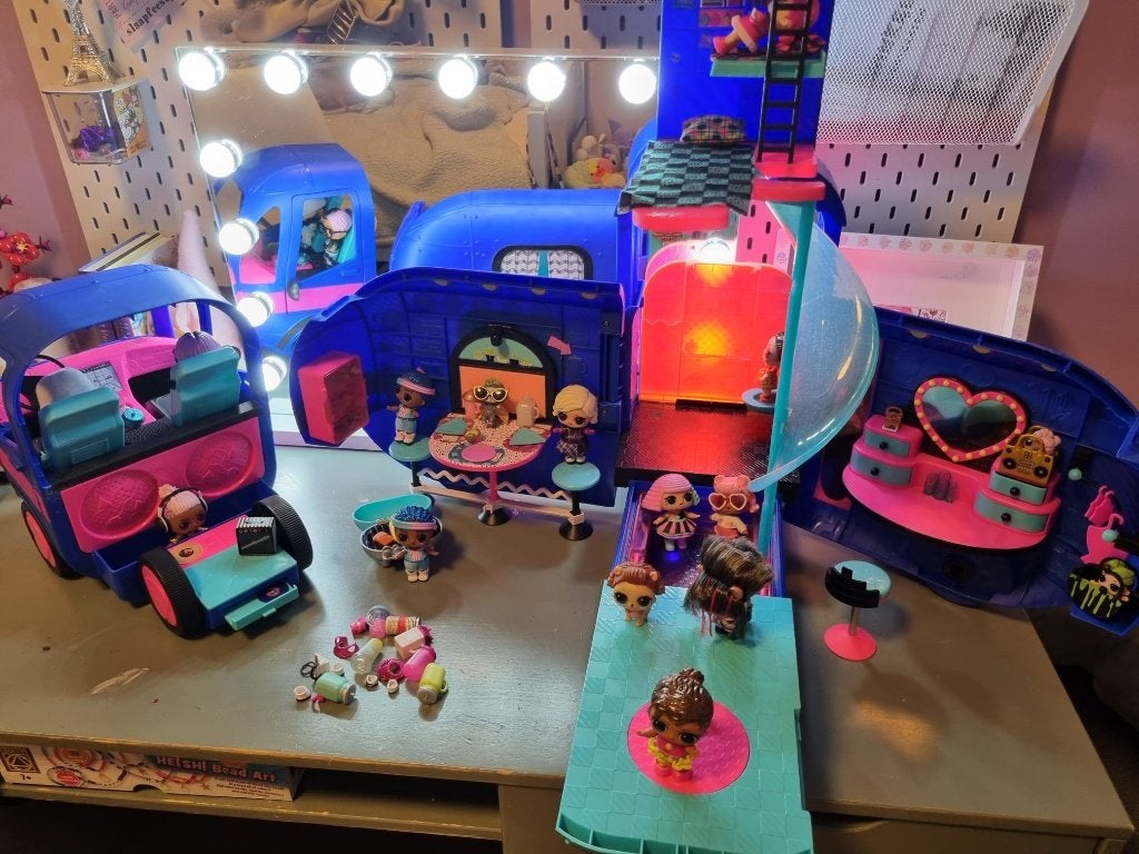 LOL Glamper met poppetjes en accessoires, Ophalen, Zo goed als nieuw, Poppenhuis