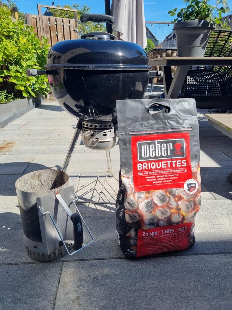 Weber Kettle 47cm met brikettenstarter en briketten, Ophalen, Gebruikt, Weber, Met accessoires