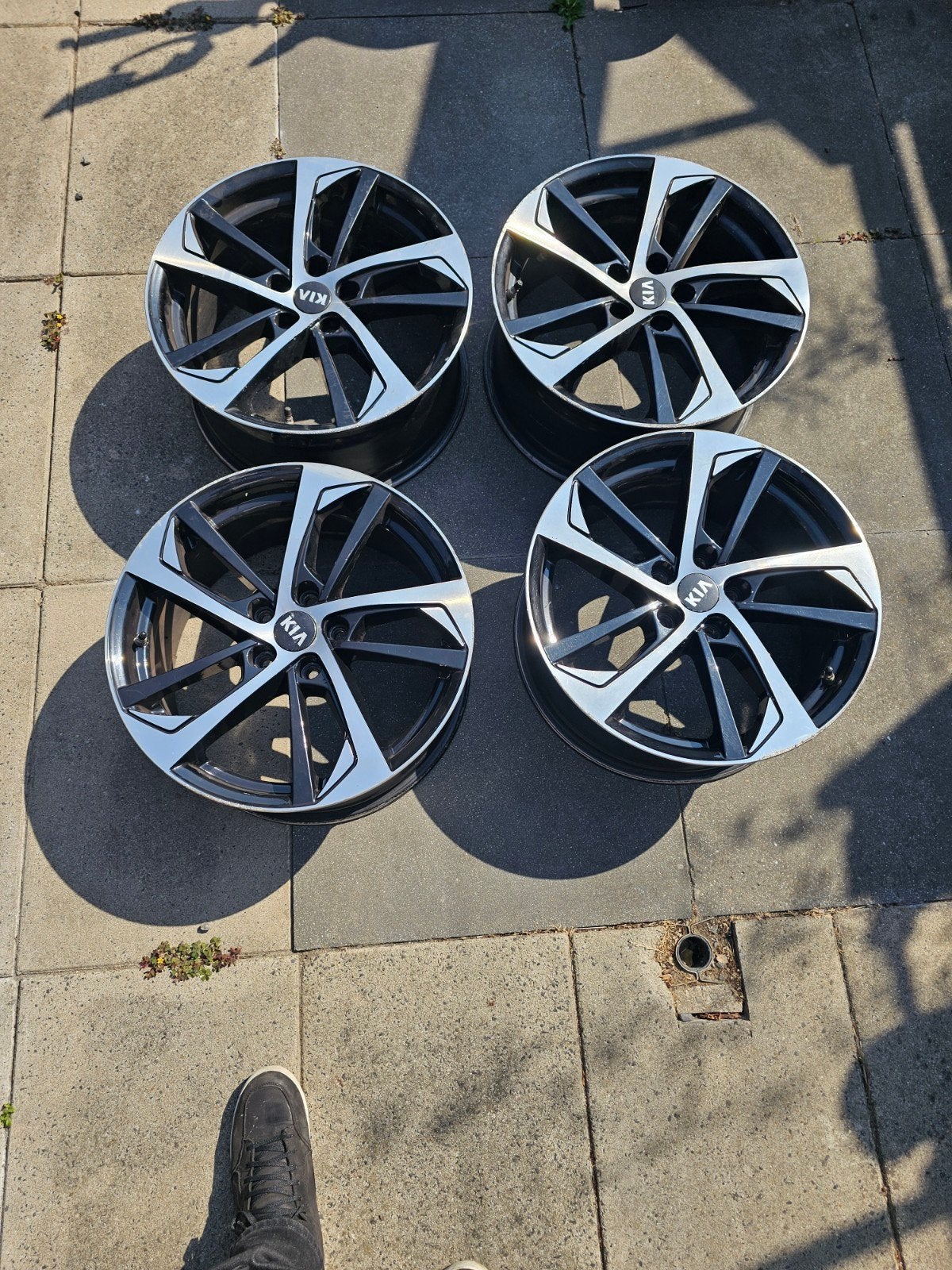 4x Kia Katana 188 18 inch velgen met TPMS sensoren, Auto-onderdelen, Banden en Velgen, Ophalen, 18 inch, Gebruikt, Velg(en)