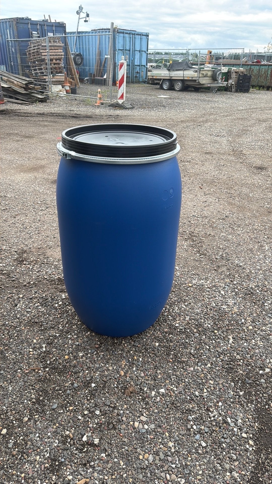 Nieuwe 220 liter tonnen/vaten, Z, Z, Ophalen of Verzenden, Zo goed als nieuw