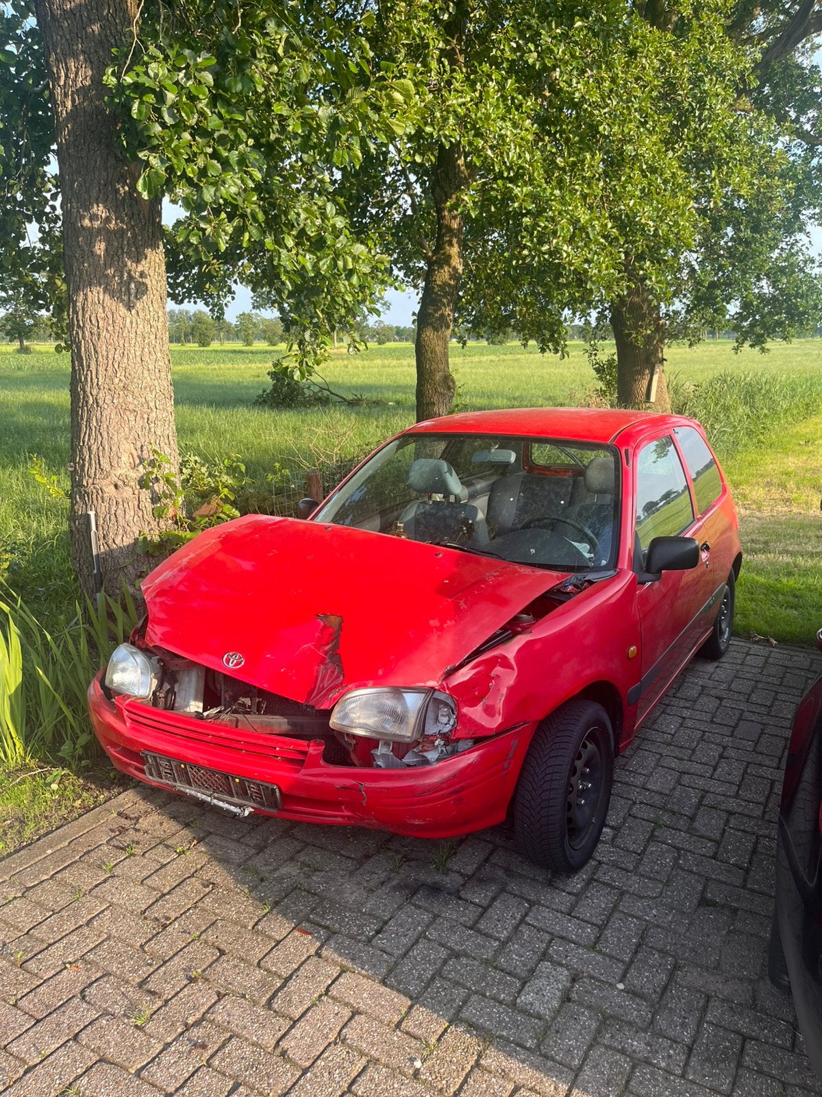 Starlet p9 rood (schade), Ophalen, Toyota
