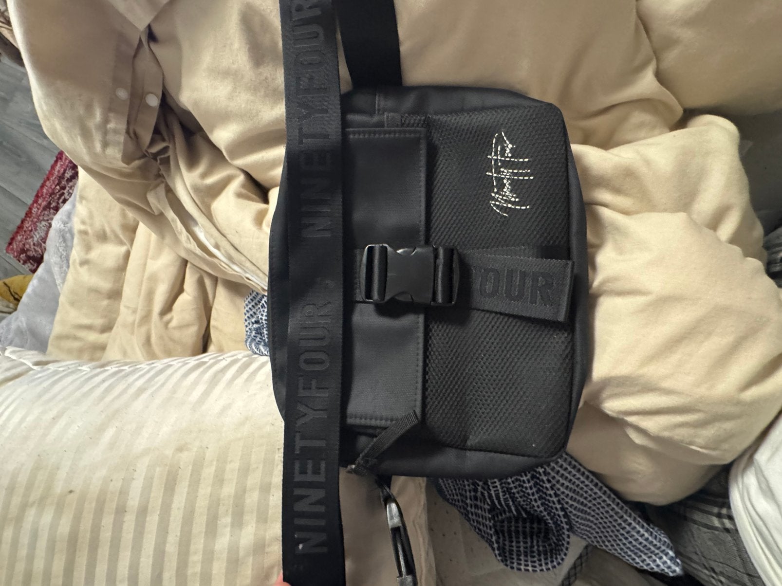 Ninety four tas, Ophalen, Tweedehands