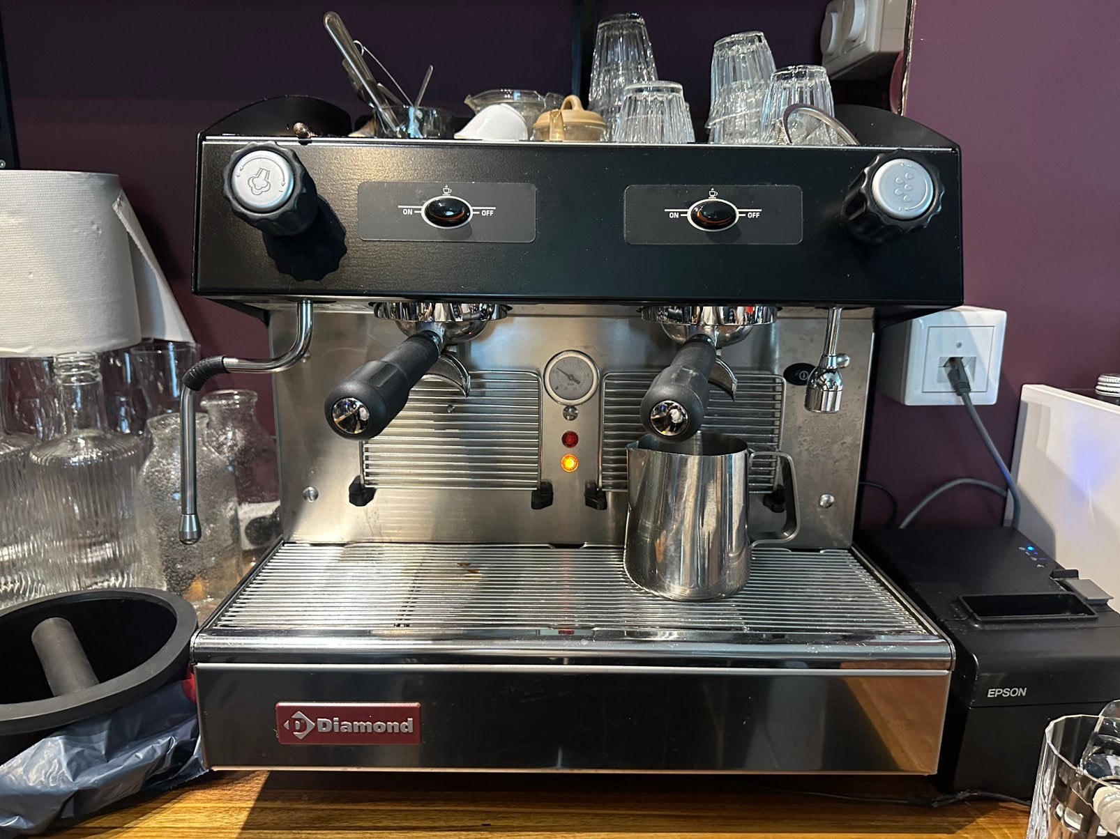 Diamond coffe machine and grindr, Ophalen, Zo goed als nieuw, Koffiemachine