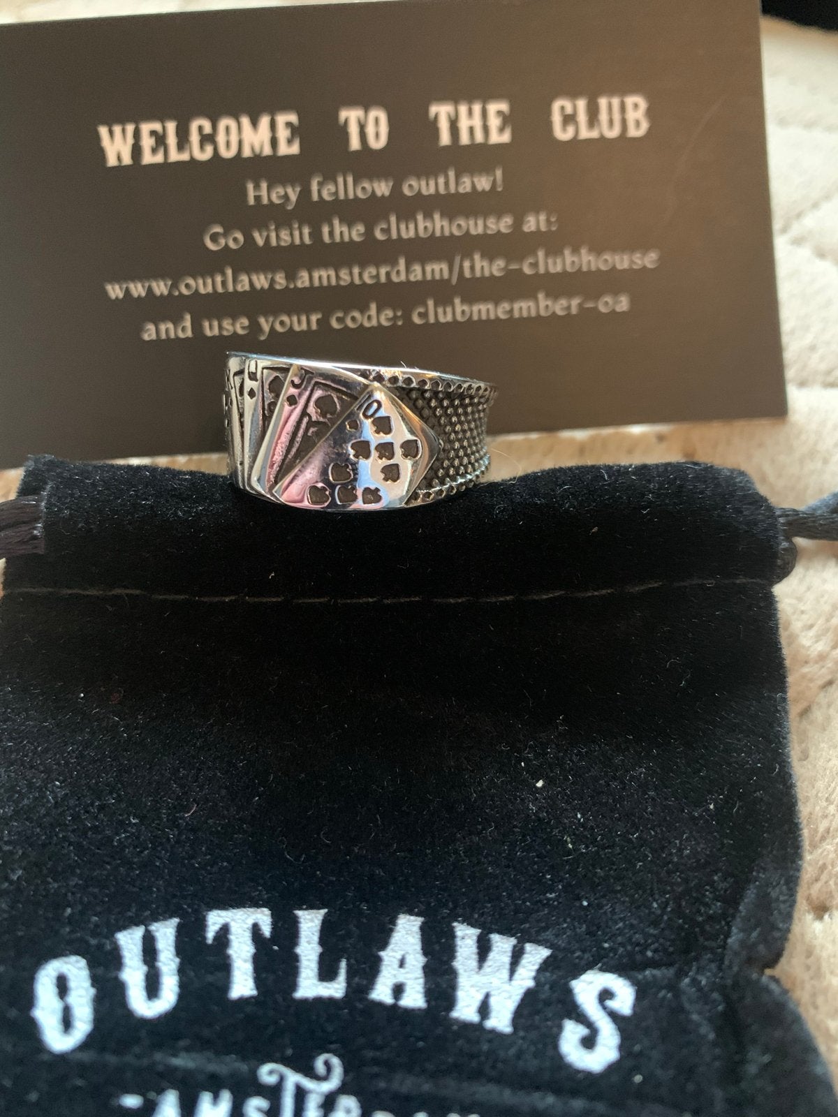 Outlaws Amsterdam ring speelkaarten maat 11 rvs Full House, 20 of groter, IJzer of Staal, Nieuw, Ophalen of Verzenden
