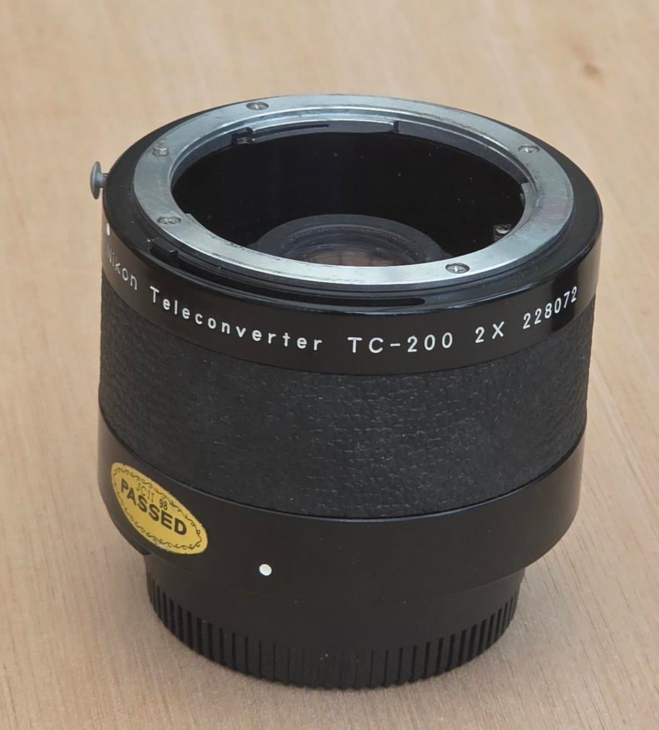 Nikon Teleconverter TC-200 2x, Ophalen of Verzenden, Gebruikt, Toebehoren