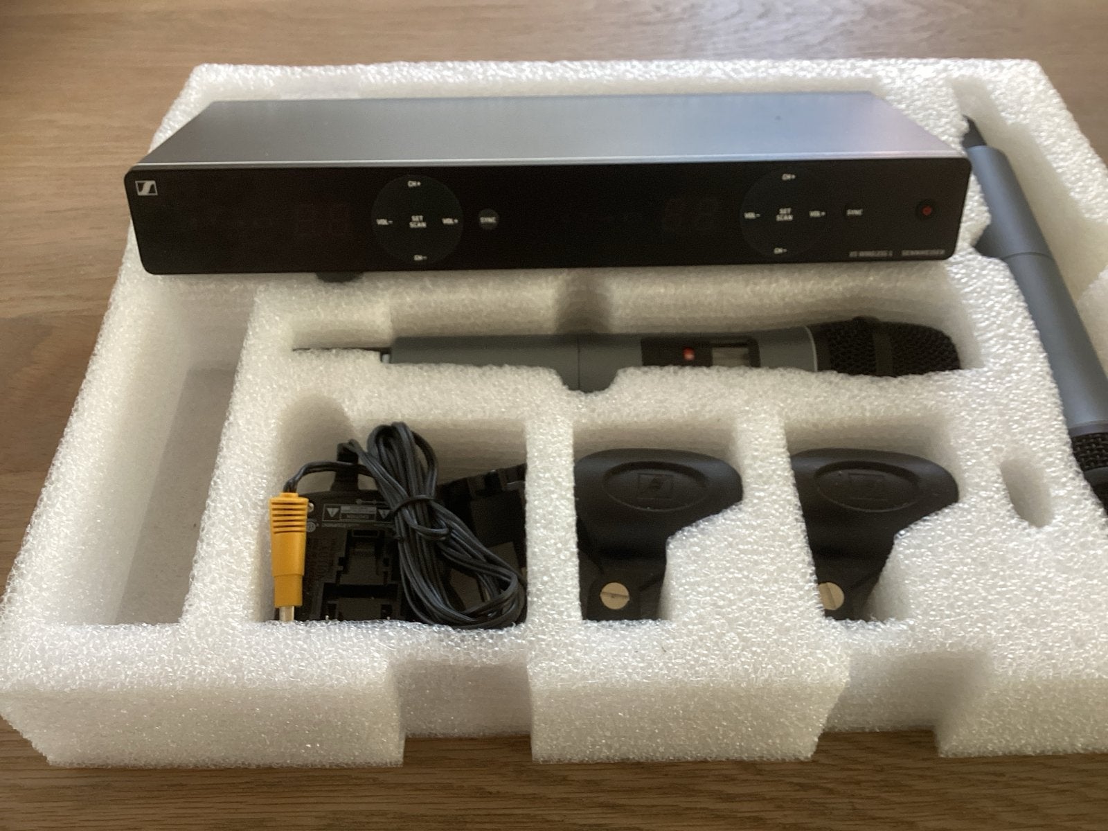 Sennheiser XS Wireless 1 Dual Draadloos Microfoonsysteem, Muziek en Instrumenten, Microfoons, Ophalen of Verzenden, Zo goed als nieuw
