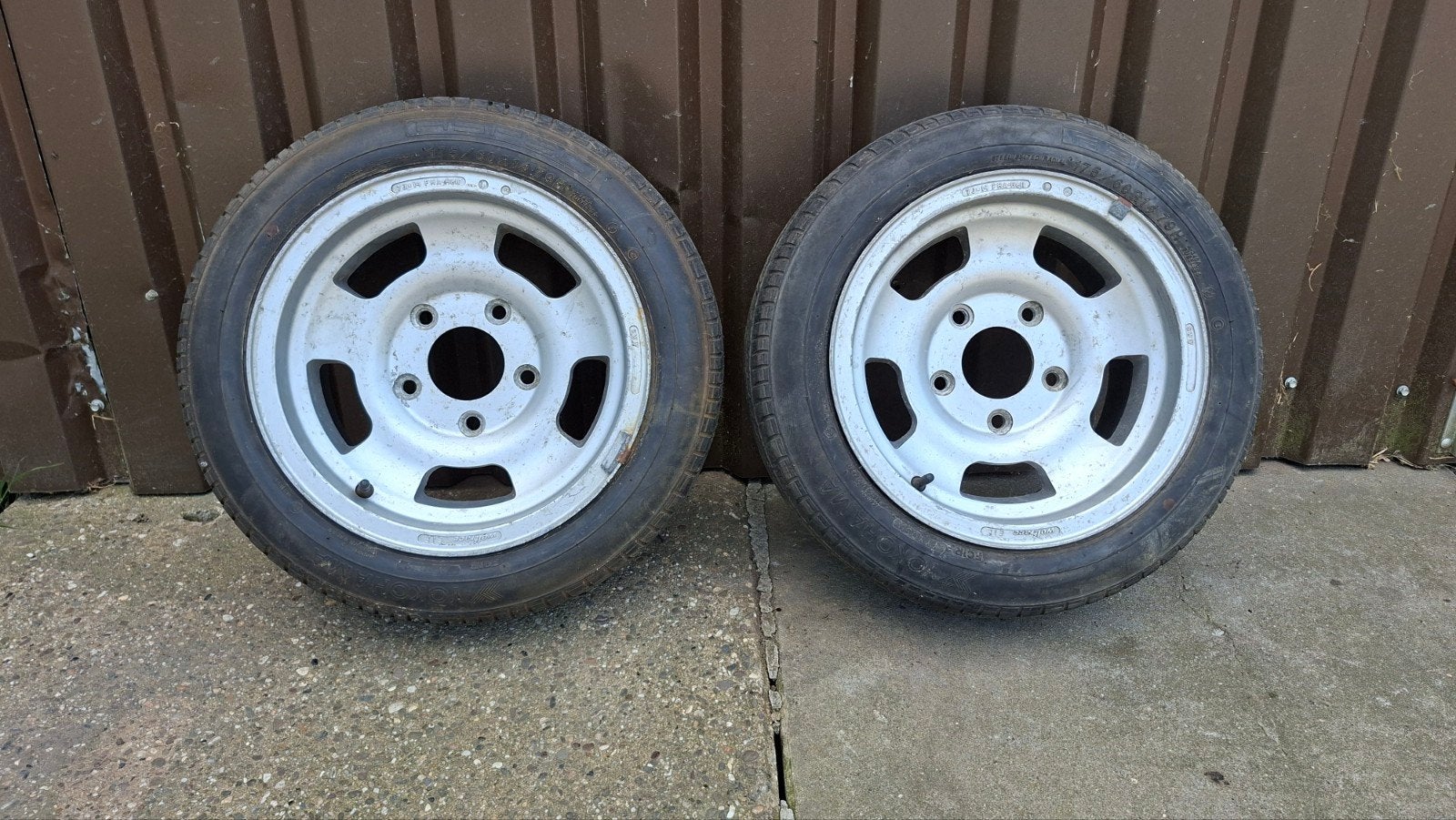 Set van 2 WolfRace EIF velgen met Yokohama  175/60/14, Auto-onderdelen, Ophalen, Gebruikt, Porsche